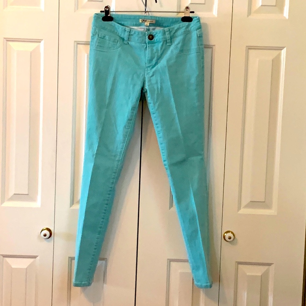 CAbi Stretch Skinny Jeans
